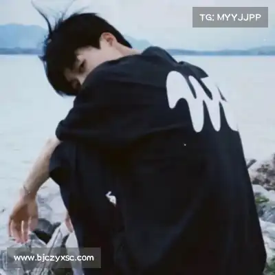 姬展立